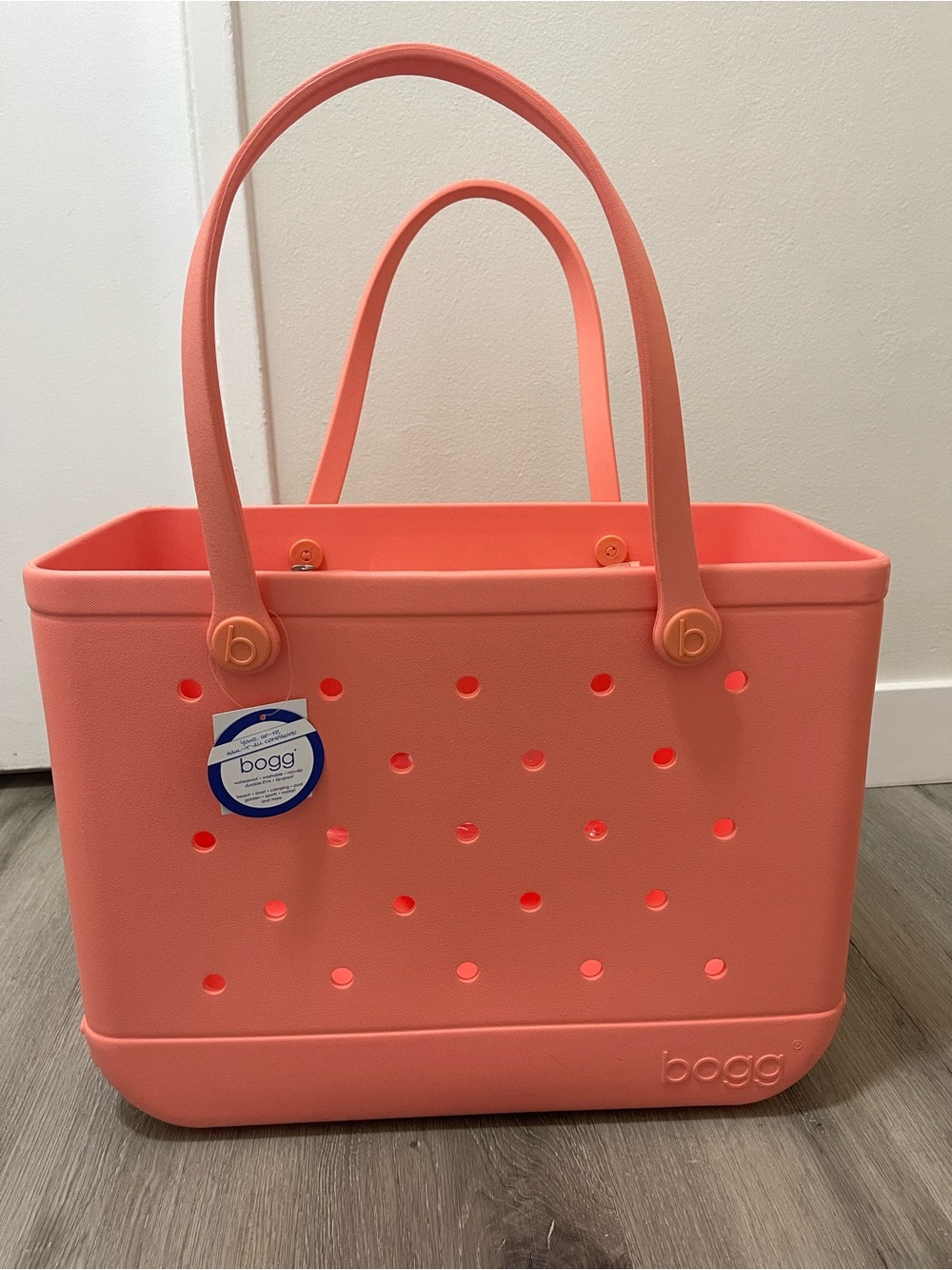 NWT LIMITED EDITION CORAL BOGG BAG